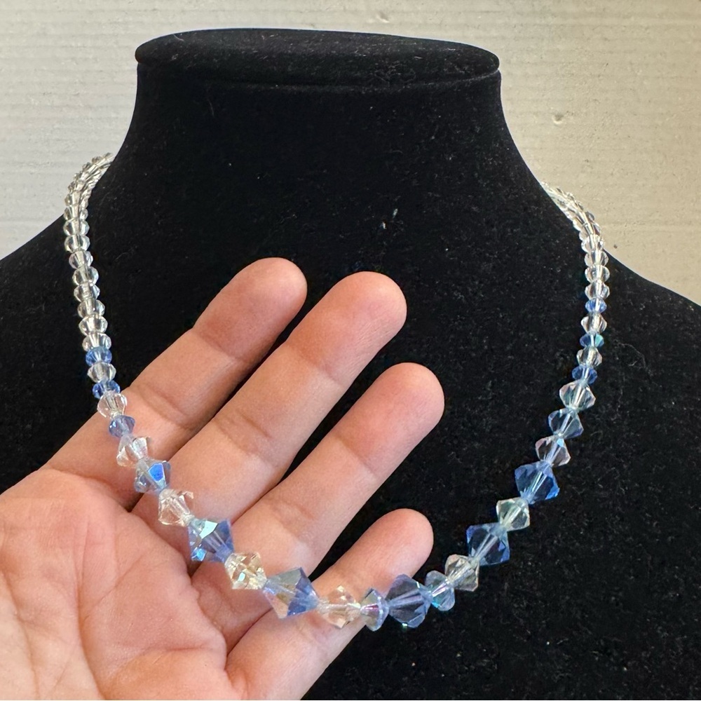 Vintage Aurora Borealis Graduated Crystal ICE BLUE & CLEAR Glass Beaded Necklace